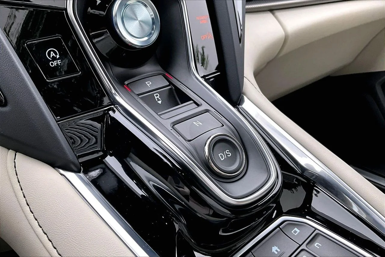 Certified Used 2025  Acura A-Spec Advance Package image 32