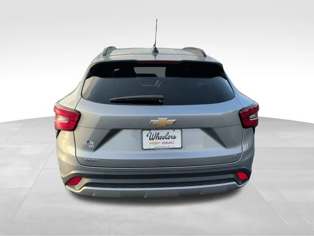 Used 2025 Sterling Gray Metallic Chevrolet LT image 4