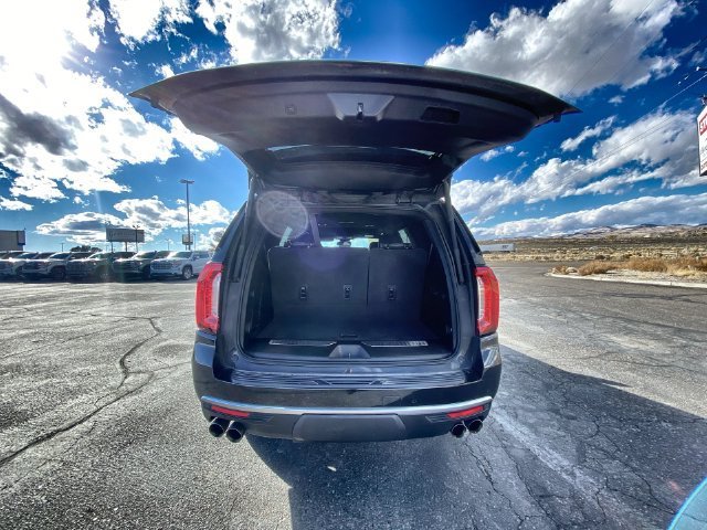 Used 2023 Onyx Black GMC Denali image 24