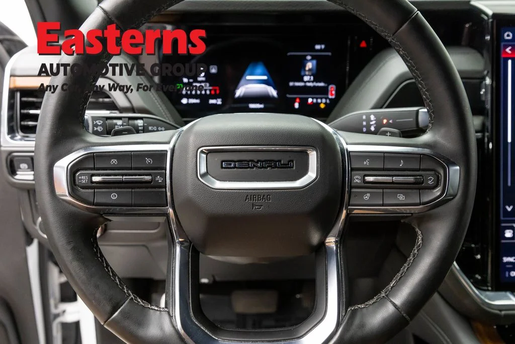 Used 2025 White GMC Denali image 10