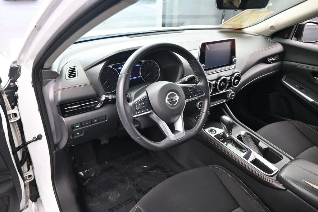 Used 2020 Aspen White Tricoat Nissan SR image 11