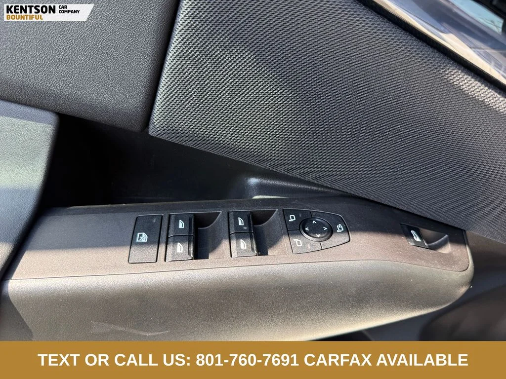 Used 2025 White BMW 30 xDrive image 21