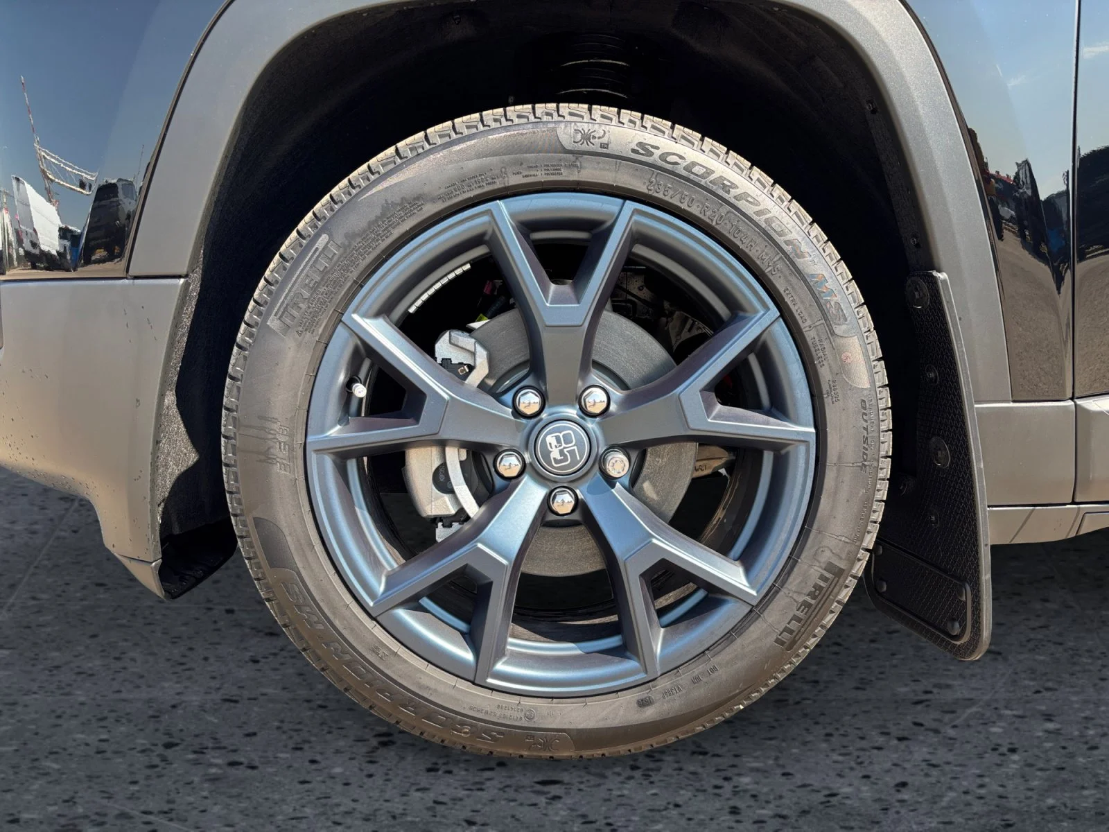 New 2026 Diamond Black Crystal Pearl Jeep 85th Anniversary image 9