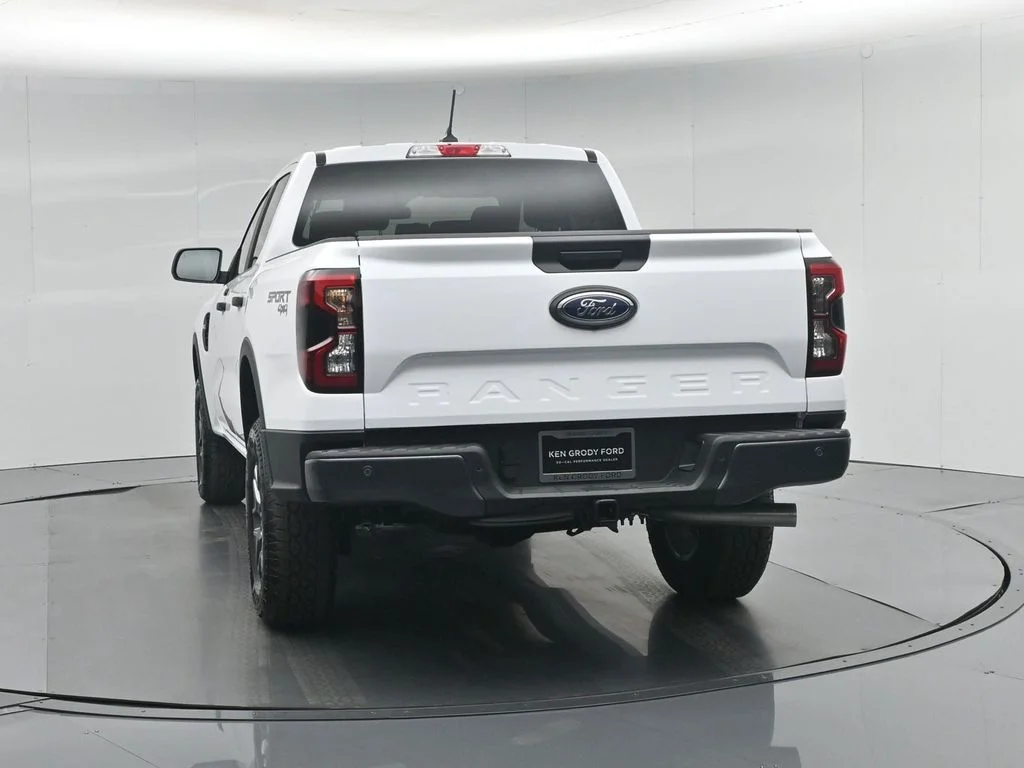 New 2026 Oxford White Ford XLT image 25