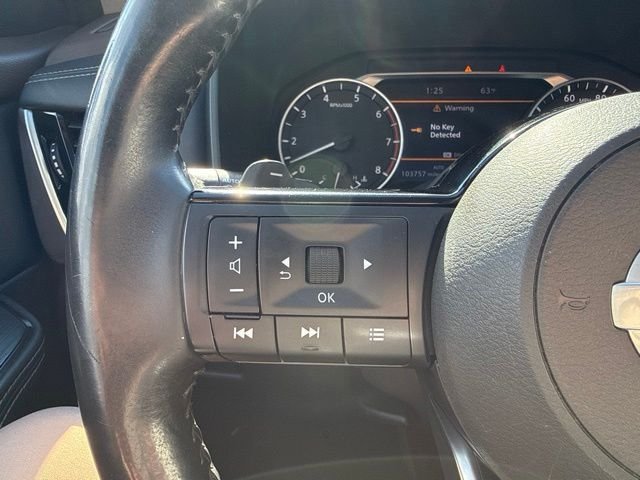 Used 2021 Blue Nissan SL image 18