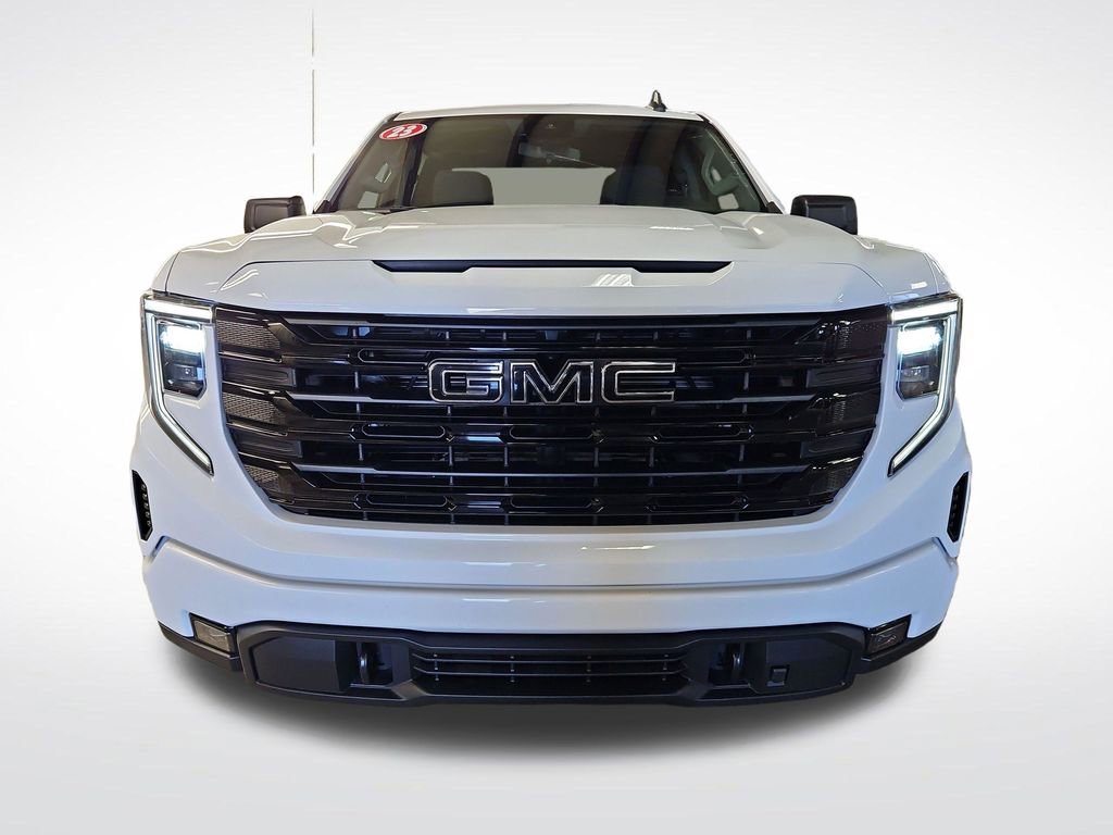 Used 2023 Summit White GMC Elevation image 9