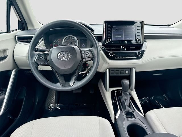 2022 Toyota Corolla Cross L - Photo 21