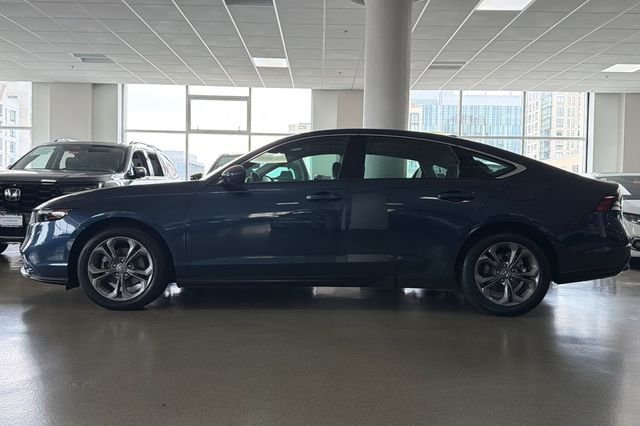 Certified Used 2023 Canyon River Blue Metallic Honda EX image 10