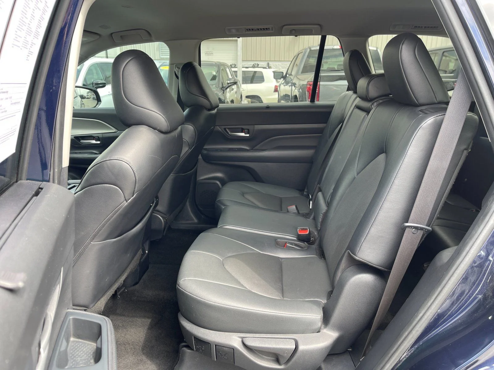 Used 2024  Toyota XLE image 14