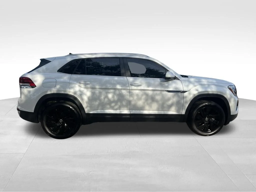 2026 Volkswagen Atlas Cross Sport SE w/Tech - Photo 6