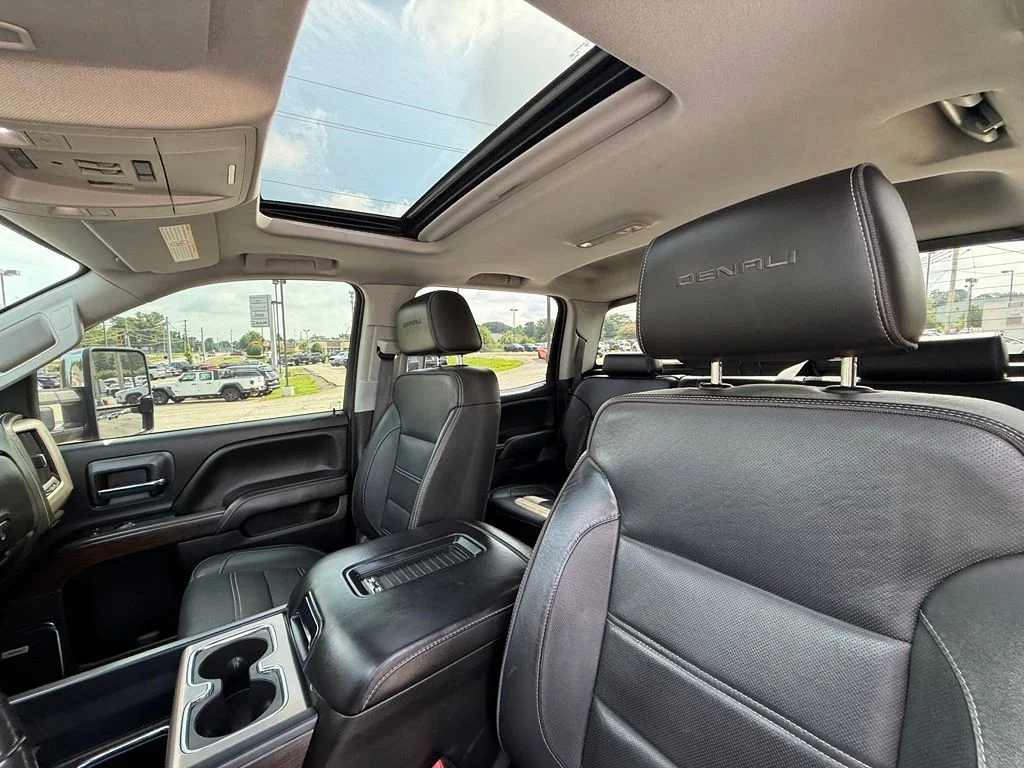 Used 2018 Black GMC Denali image 16