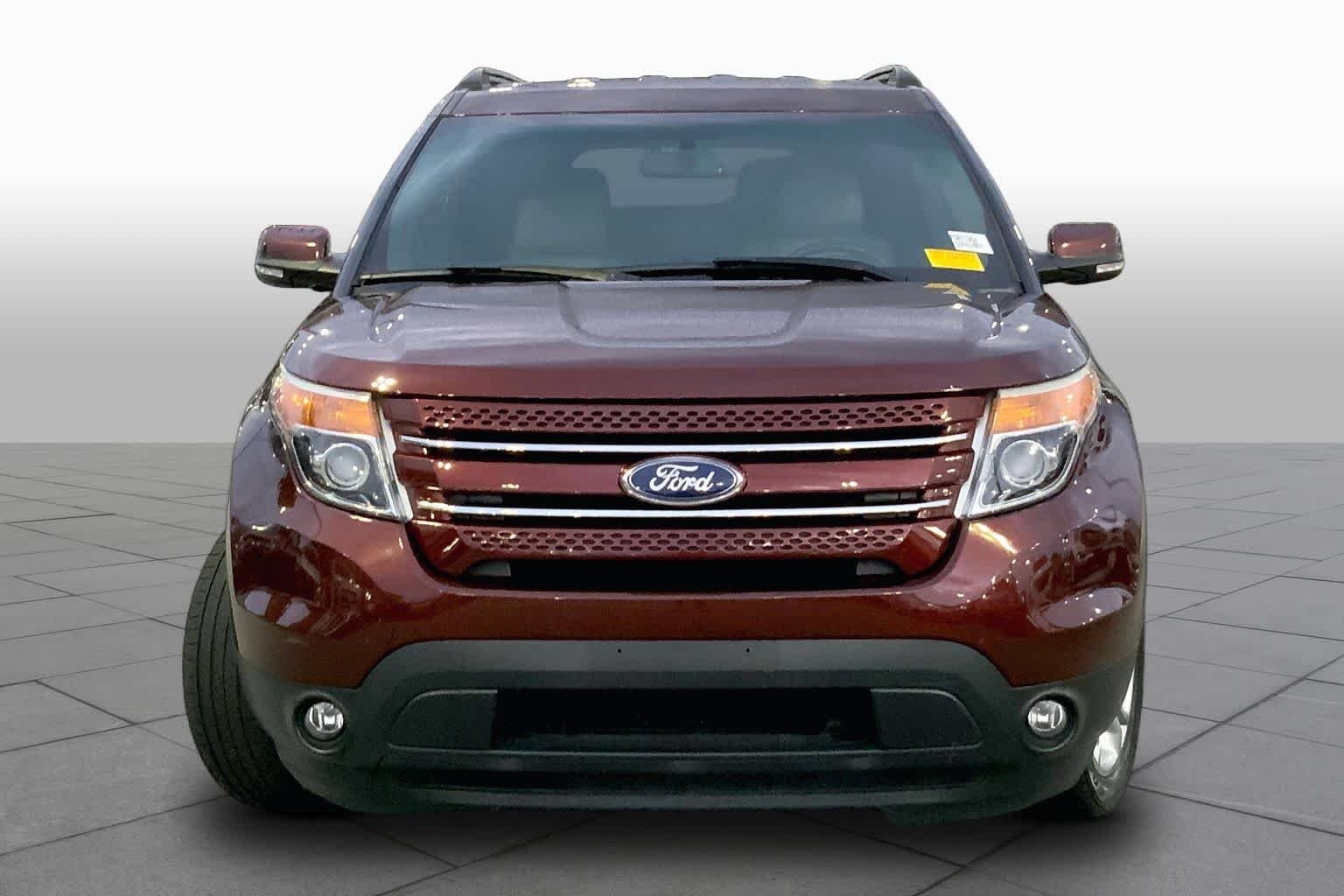 Used 2015 Bronze Fire Metallic Tinted Clearcoat Ford Limited image 4