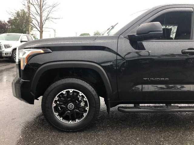 Used 2024 Midnight Black Metallic Toyota SR5 image 35