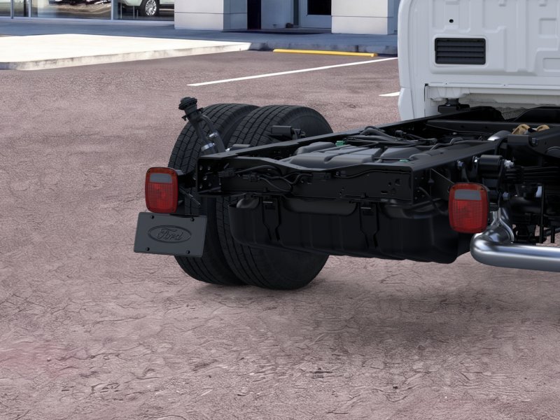 New 2026 Oxford White Ford XL image 21