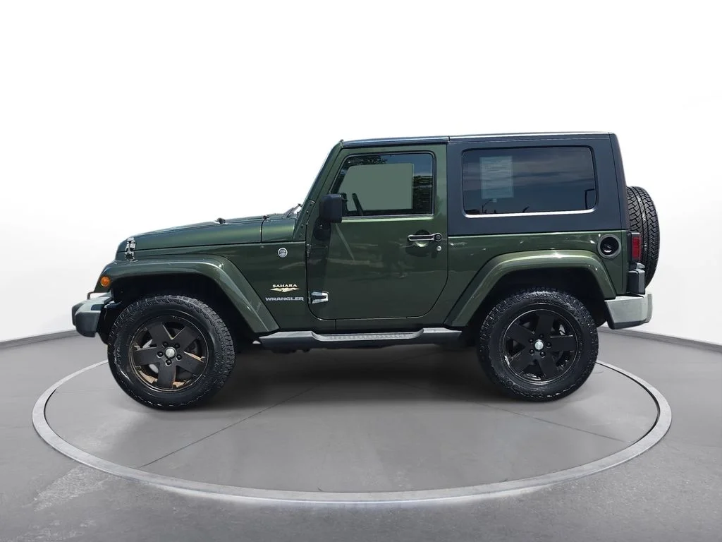 Used 2008 Green Jeep Sahara image 8