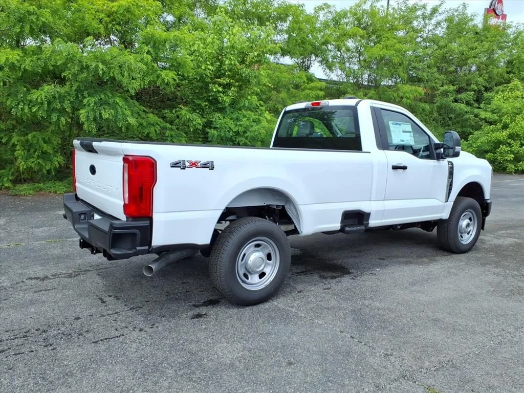 New 2026 Oxford White Ford F-350® XL image 13