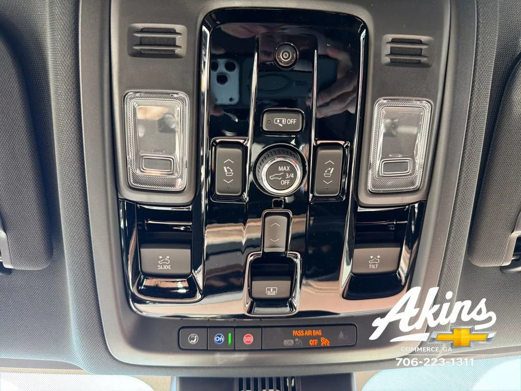 2026 Chevrolet Suburban High Country - Photo 32
