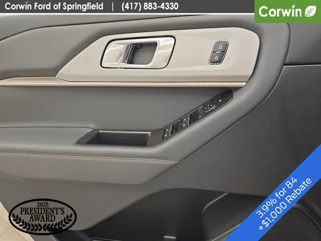 New 2026 Star White Metallic Tri-Coat Ford Active image 37