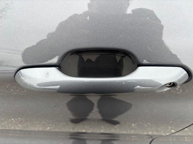 Certified Used 2022 Gray Metallic Ford XLT image 73