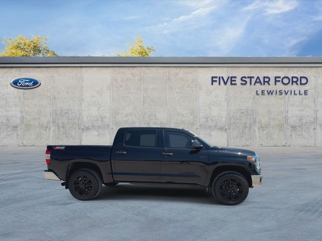 Used 2019 Black Toyota SR5 image 9