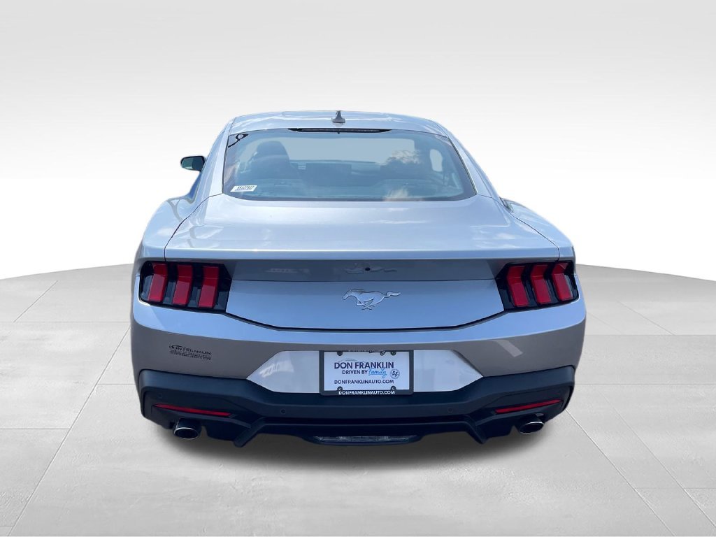 Used 2025 Silver Ford EcoBoost image 4