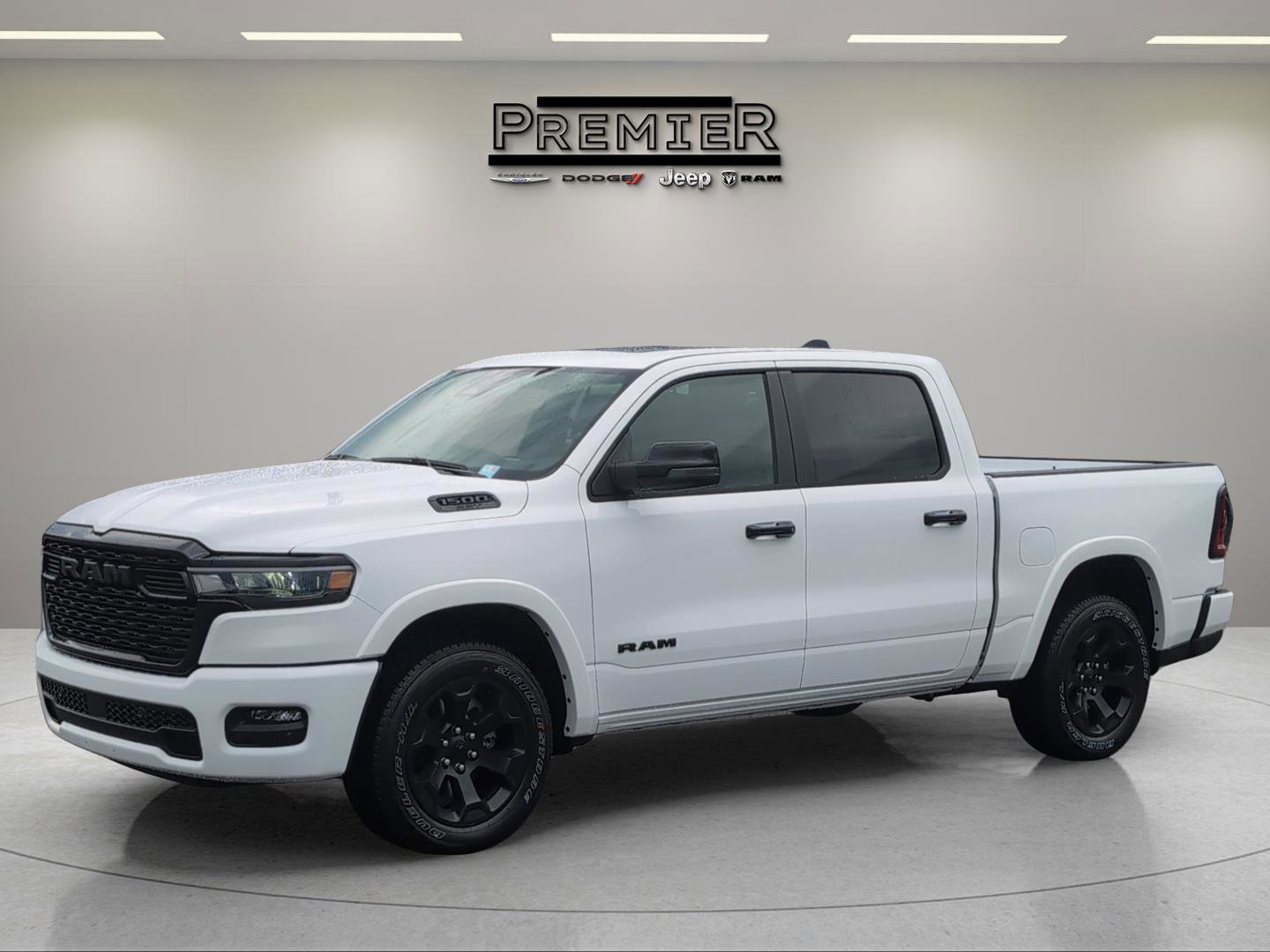 2025 RAM 1500 Big Horn/Lone Star 4x4 Crew Cab 5'7's photo