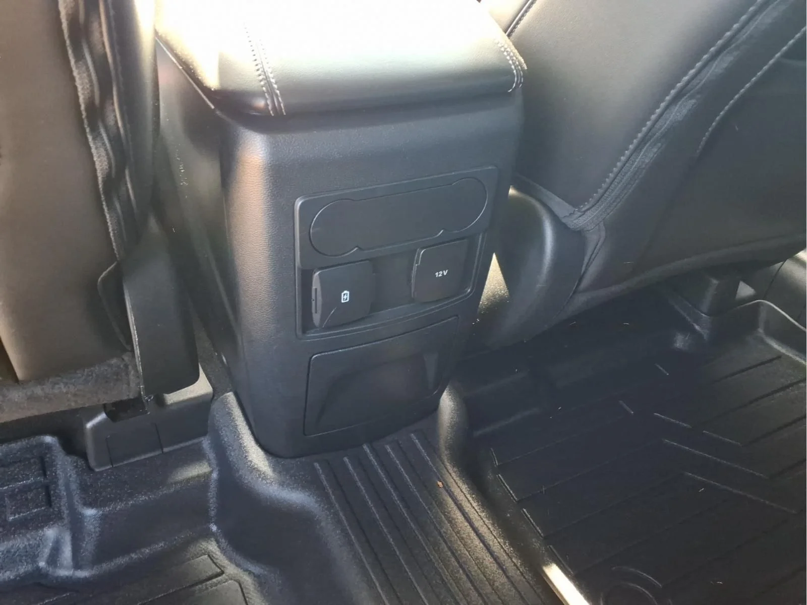 Used 2022 Black Ford XLT image 11