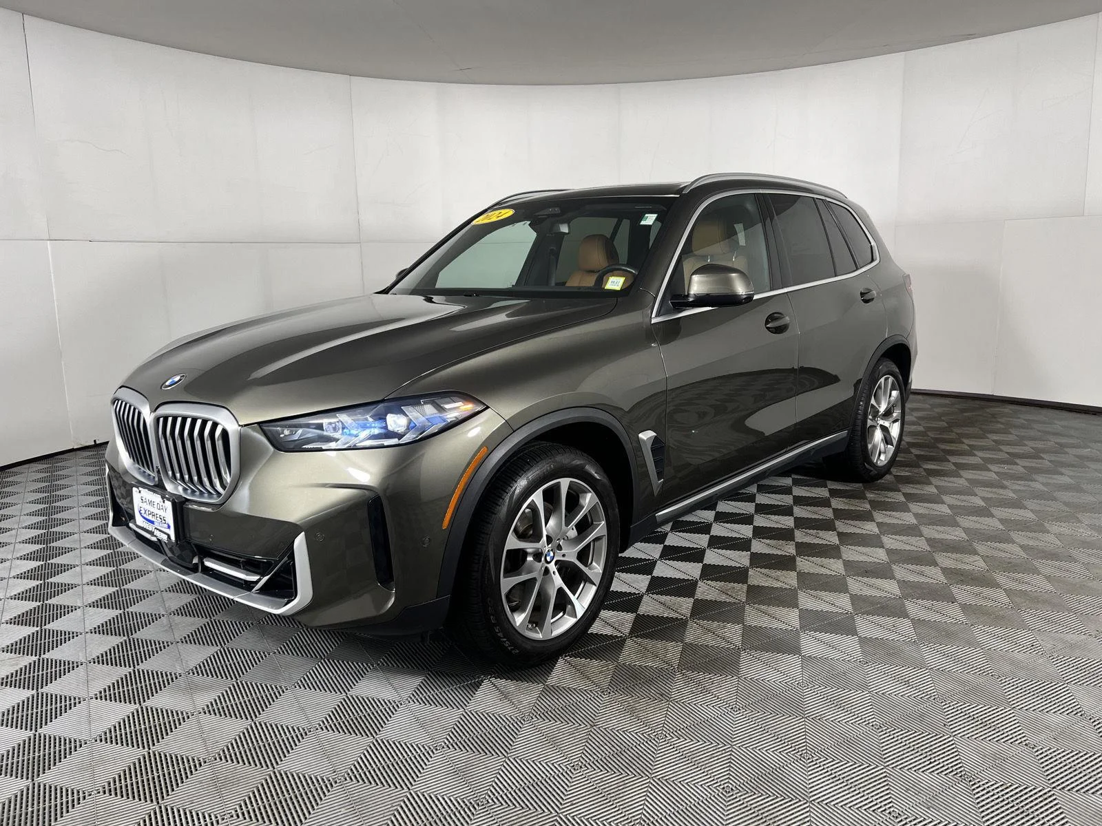 Used 2024 Manhattan Green Metallic BMW xDrive40i image 19