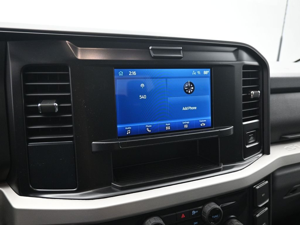 New 2026 Oxford White Ford XLT image 13
