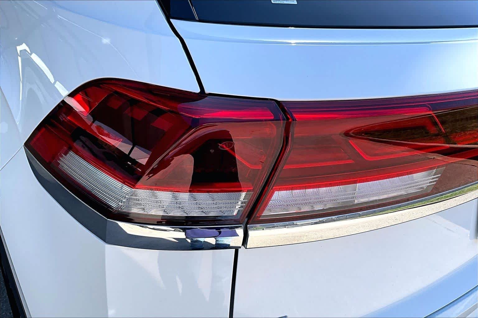 2024 Volkswagen Atlas Cross Sport SE w/Tech - Photo 29