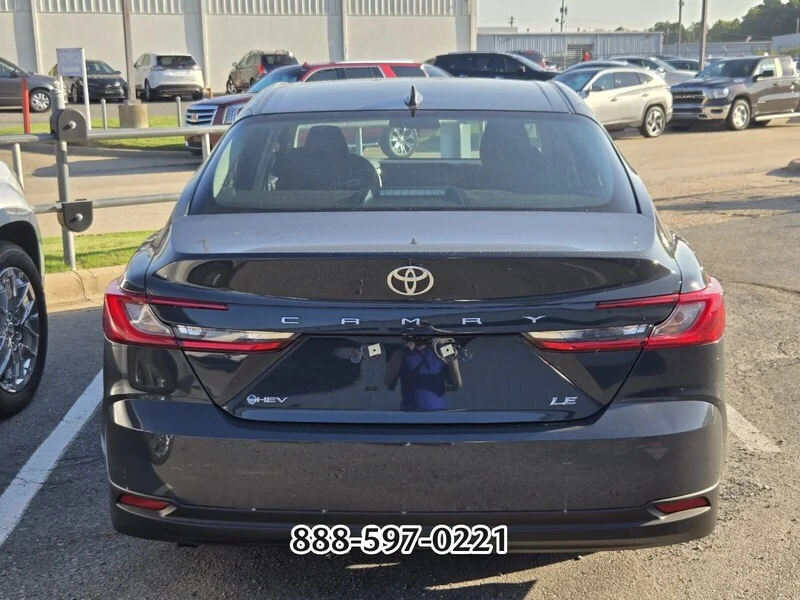 Used 2025 Underground TOYOTA LE image 4