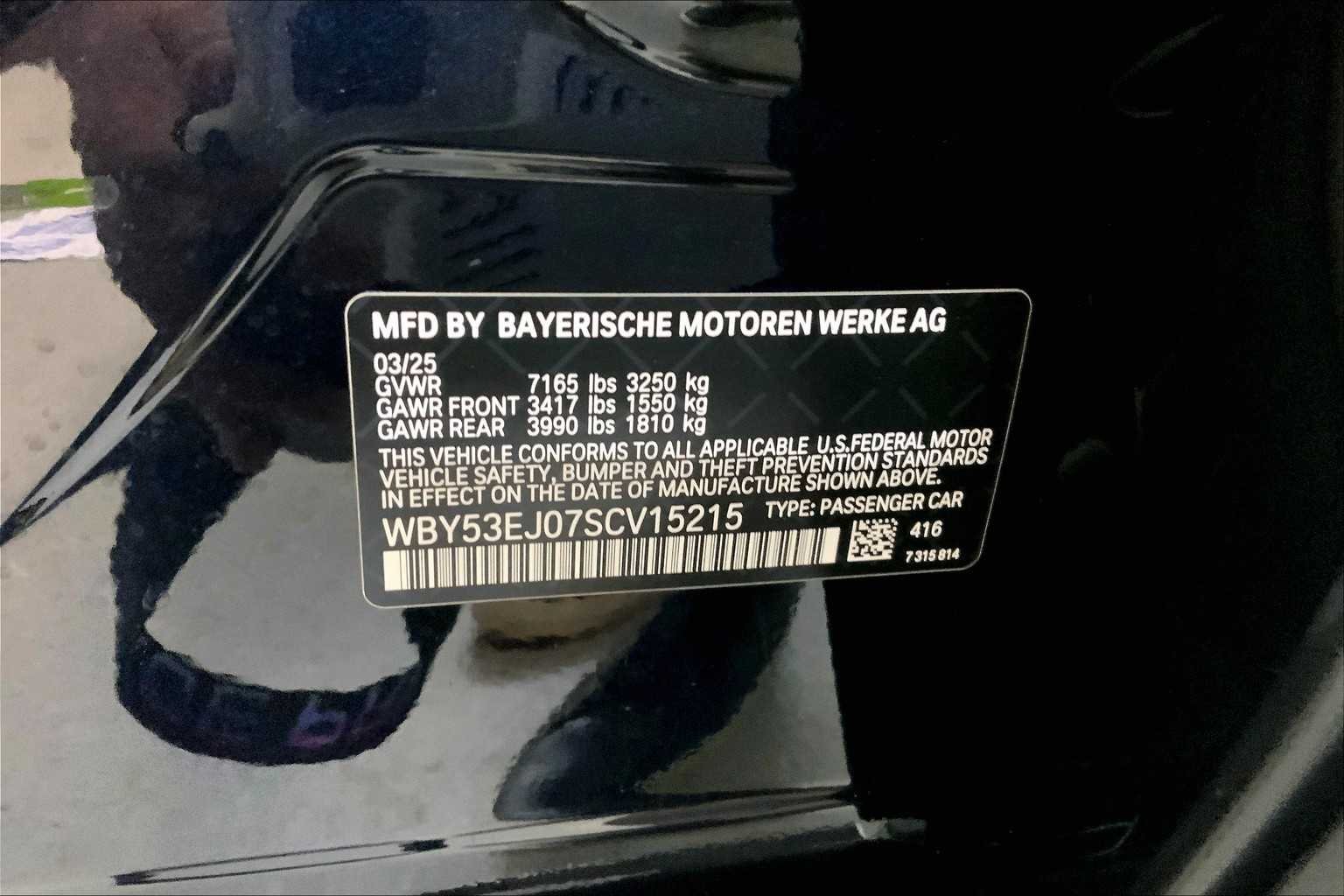 2025 BMW i7 60 - Photo 21