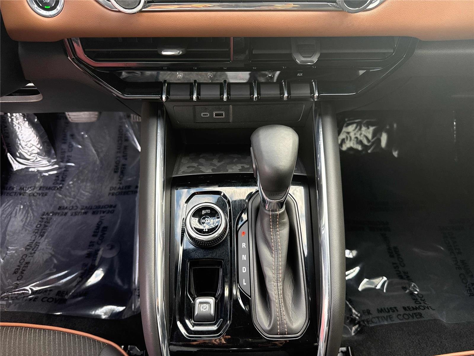 2024 GMC Canyon AT4 - Photo 21