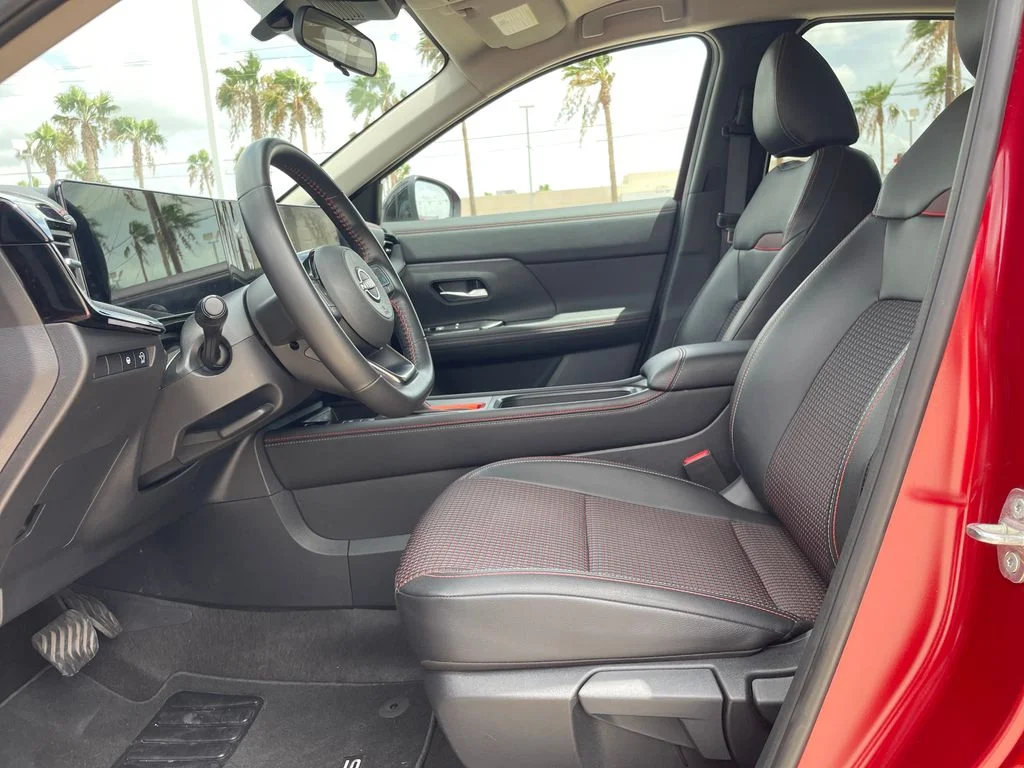 Used 2025 Red Nissan SR image 21