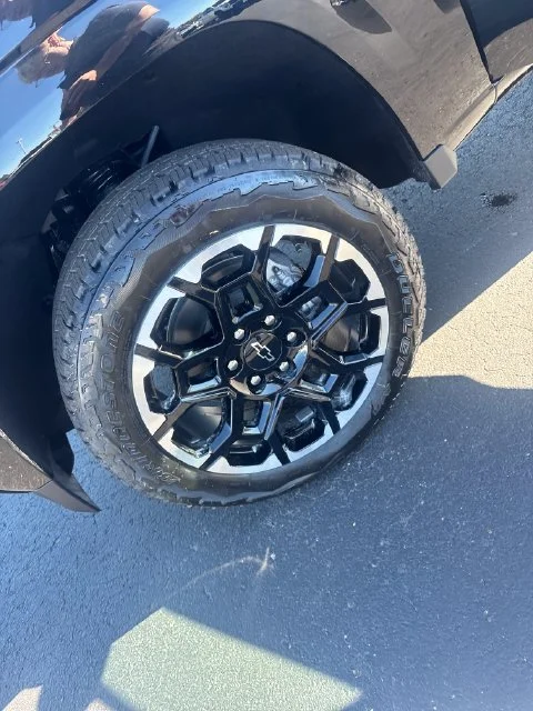 New 2026 Black Chevrolet Z71 image 28