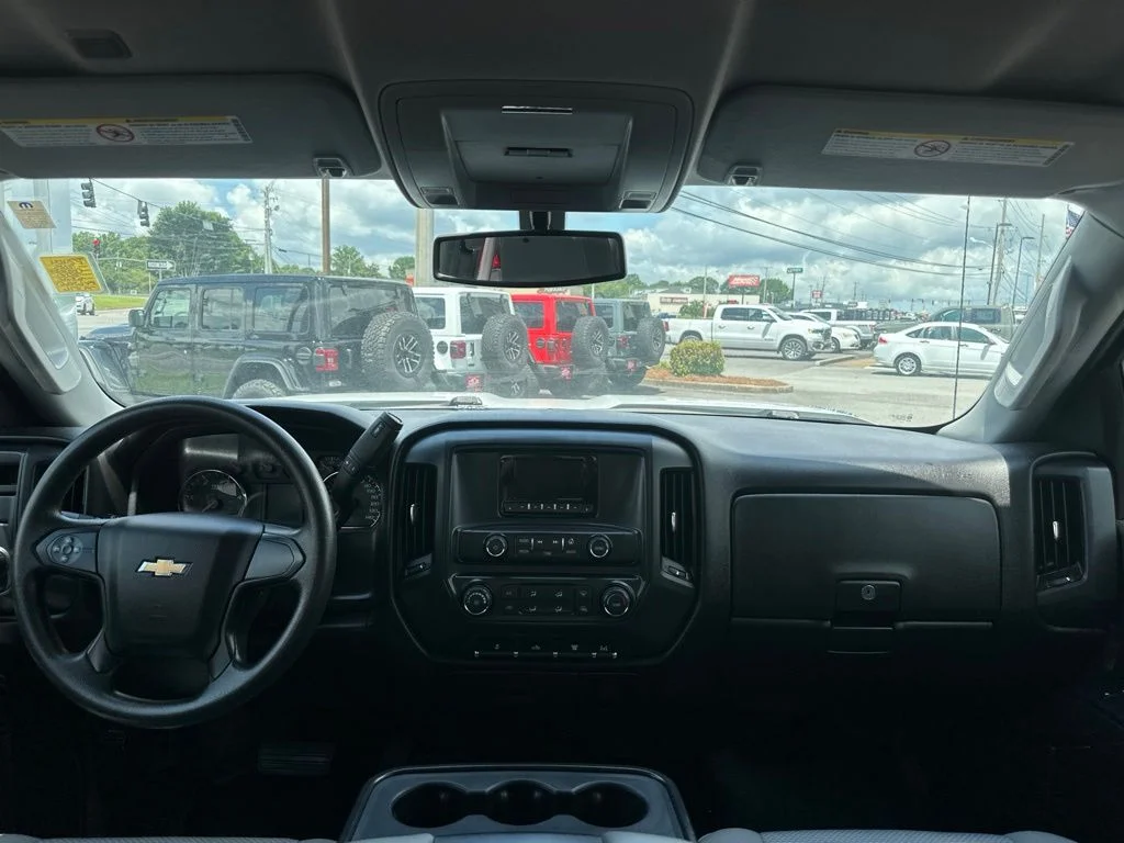 Used 2015 White Chevrolet Work Truck image 20