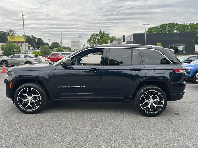 Used 2023 Black Jeep Summit Reserve image 4