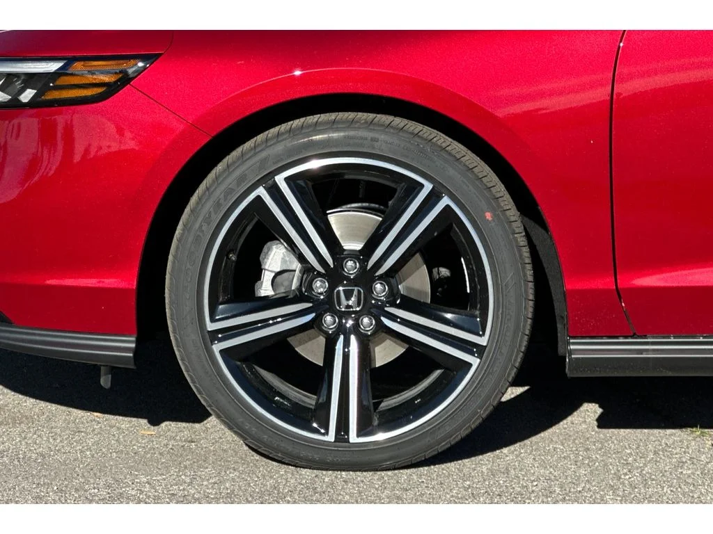 New 2026 Radiant Red Metallic Honda SE image 31