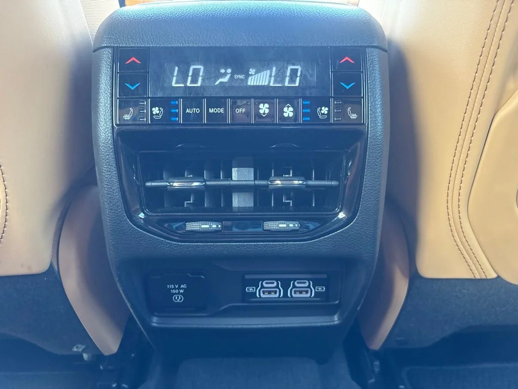 Used 2024 Red Jeep Summit image 28