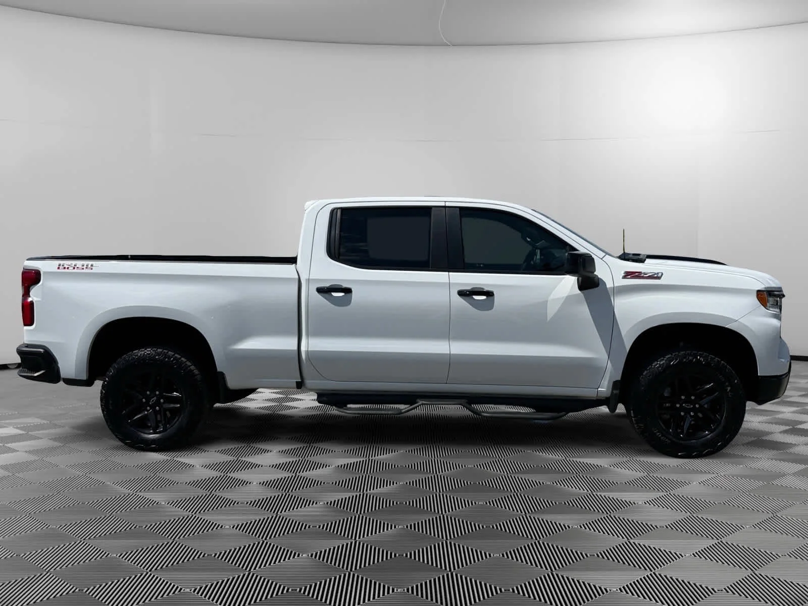 2024 Chevrolet Silverado 1500 LT Trail Boss - Photo 6