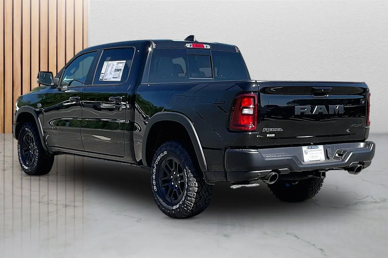 New 2026 Diamond Black Crystal Pearl-Coat Exterior Paint RAM Rebel image 7