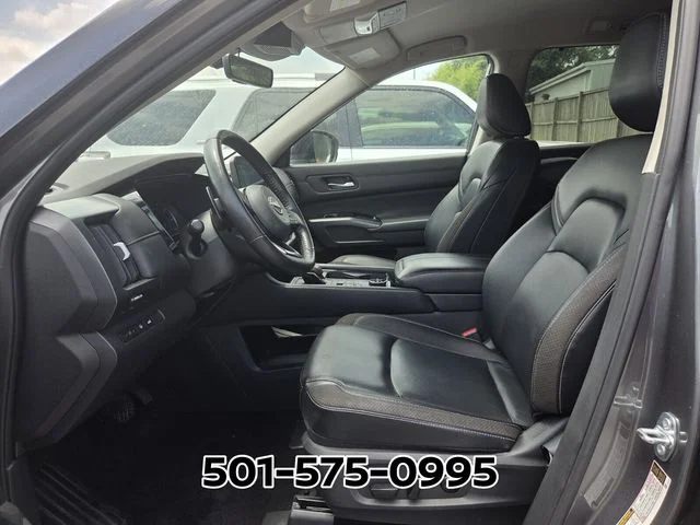 Used 2024 Gray Nissan SL image 8