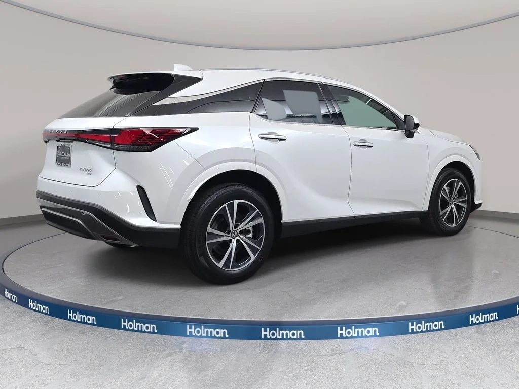 New 2026 Eminent White Pearl Lexus PREMIUM image 5