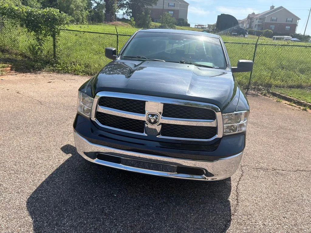 Used 2016 Gray Ram SLT image 3
