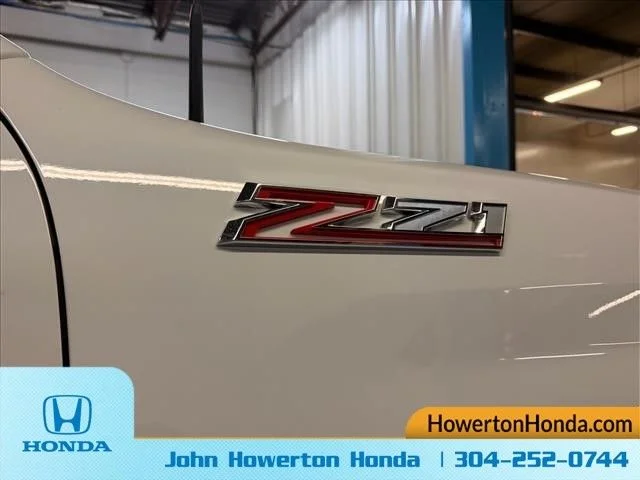Used 2025 White Chevrolet LT image 10