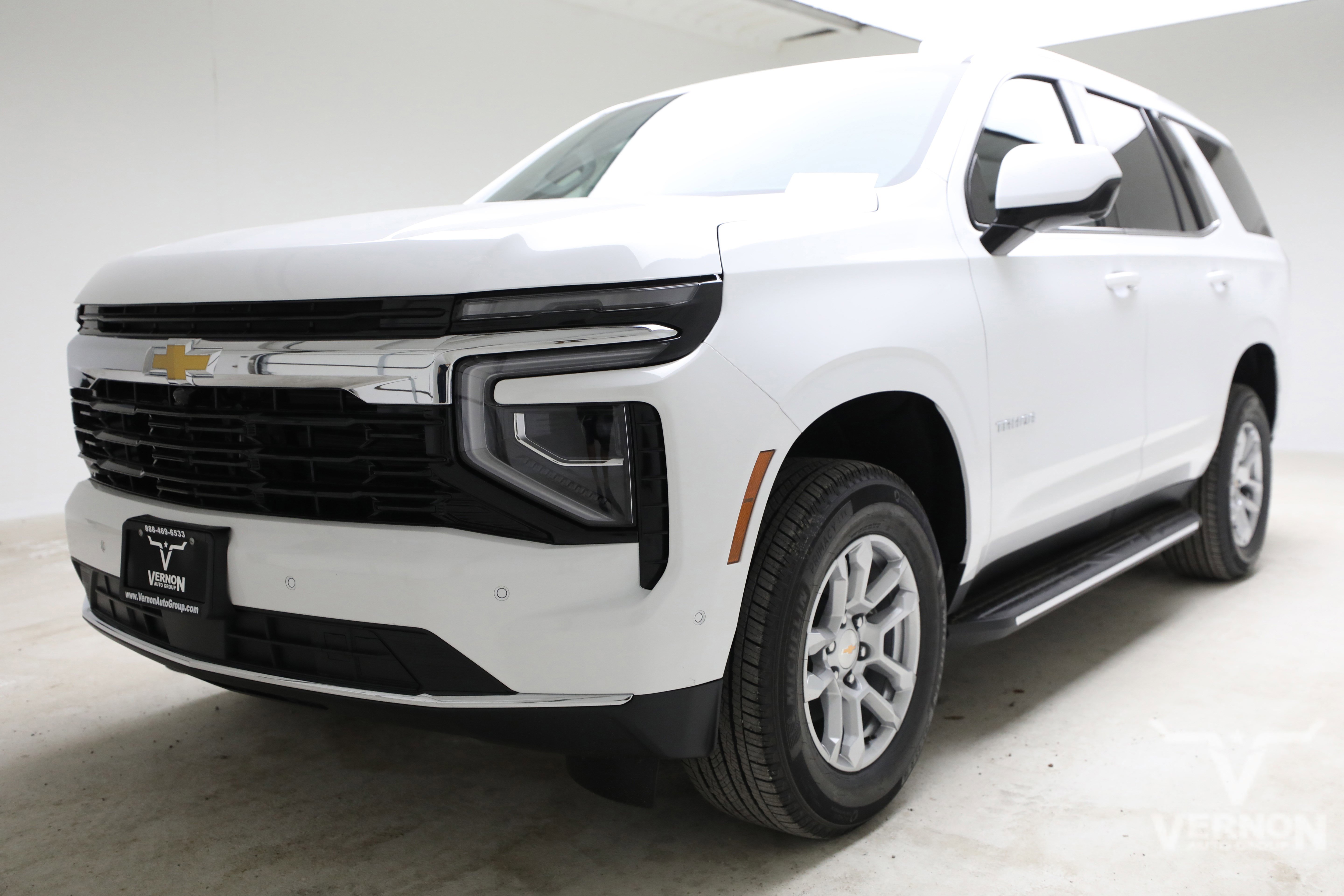 New 2026 Summit White Chevrolet N image 1