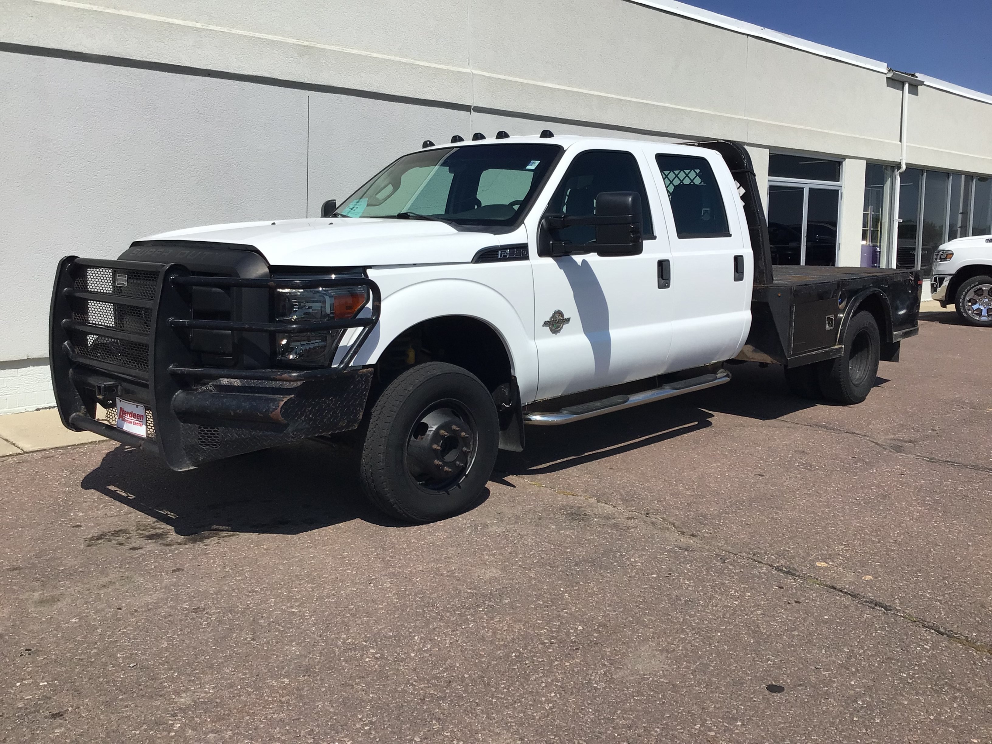 Used 2012 White Ford XL image 2