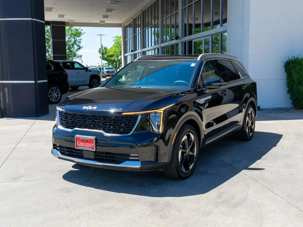 New 2026 Aurora Black Pearl Kia EX image 3