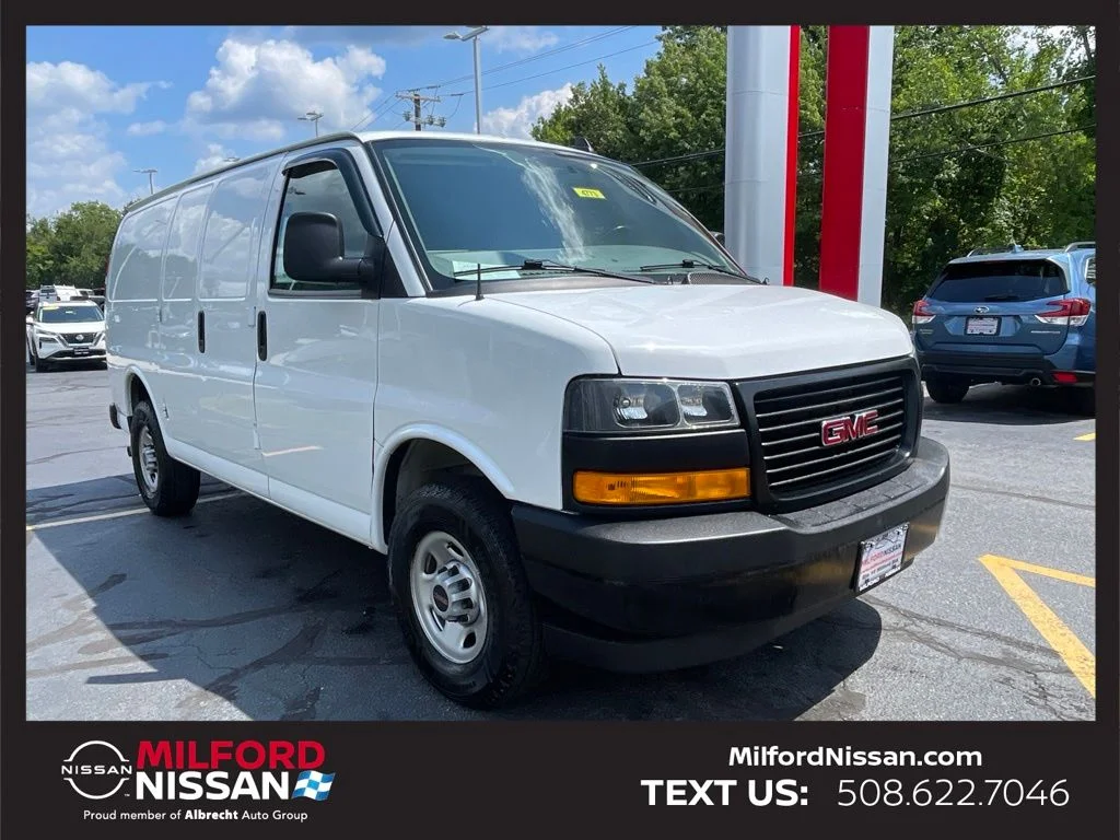 Used 2023 White GMC Work Van image 8