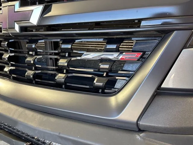 Used 2018 SATIN STEEL METALLIC Chevrolet 4WD ZR2 image 35